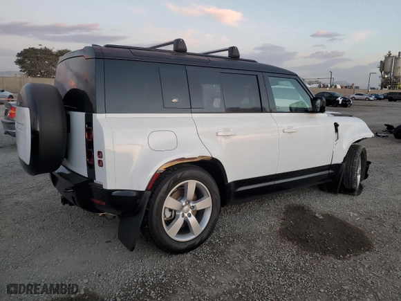 2024 Land Rover Defender X-Dynamic SE with VIN SALE27EU7R2290655, listed as a Copart auction lot 87423784 with 24,821 mi miles and Salvage Title. Bid and sale history available at carsss.com. Image 3.