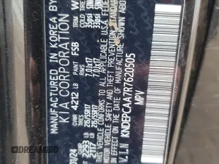 2024 Kia Seltos LX z VIN KNDEPCAA7R7620505, wystawiony jako Copart lot #46940735 z przebiegiem 8717 mil mil oraz Szkody całkowita. Historia ofert i sprzedaży dostępna na DreamBid. Obrazek 14.