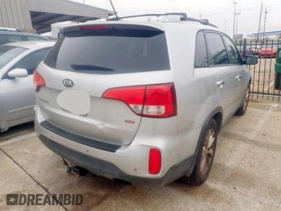 2014 Kia Sorento EX with VIN 5XYKU4A75EG537092, listed as a Copart auction lot 46195065 with 145,087 mi miles and Clean Title. Bid and sale history available at carsss.com. Image 4.