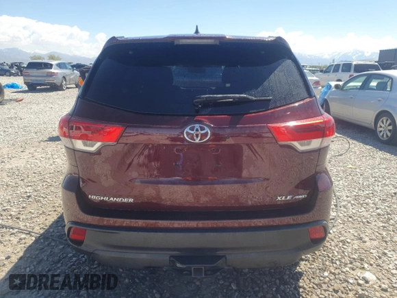 2019 Toyota Highlander SE z VIN 5TDJZRFH2KS988314, wystawiony jako Copart lot #54784145 z przebiegiem 57 851 mil mil oraz Szkoda całkowita • Salvage title. Historia ofert i sprzedaży dostępna na DreamBid. Obrazek 6.