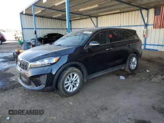 2019 Kia Sorento L z VIN 5XYPG4A35KG478504, wystawiony jako Copart lot #81063734 z przebiegiem Nie podano mil oraz Nie do naprawy • Non repairable. Historia ofert i sprzedaży dostępna na DreamBid. Obrazek 1.