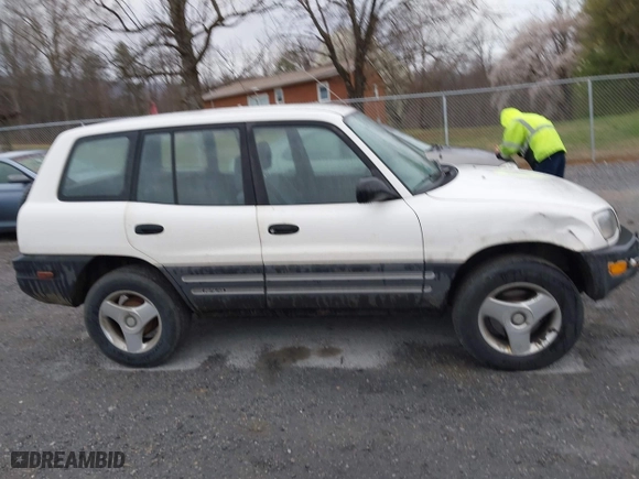 1999 Toyota RAV4 with VIN JT3HP10VXX7115145, listed as a IAAI auction lot 41853011 with 211,121 mi miles. Bid and sale history available at carsss.com. Image 14.