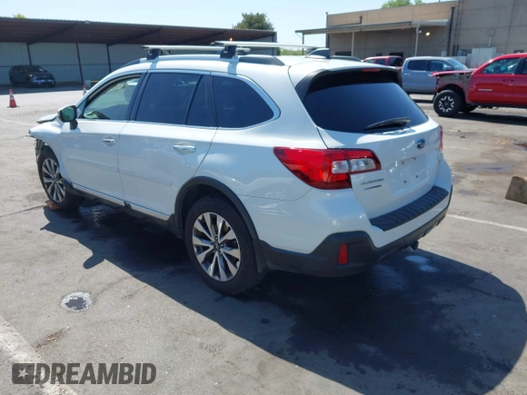 2018 Subaru Outback Touring z VIN 4S4BSETC7J3262485, wystawiony jako IAAI lot #42328415 z przebiegiem 193 119 mil mil oraz . Historia ofert i sprzedaży dostępna na DreamBid. Obrazek 3.