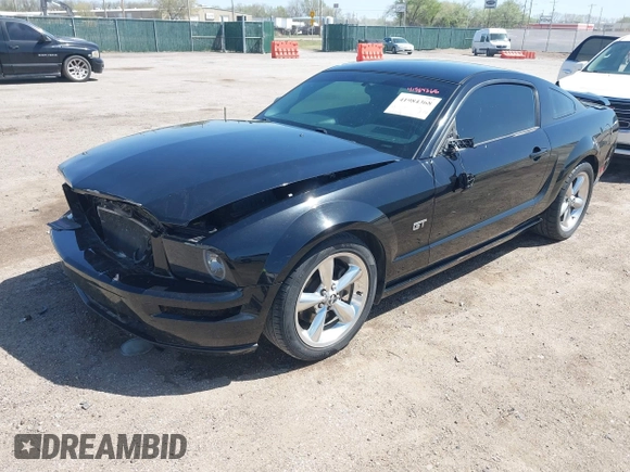 2006 Ford Mustang GT Deluxe with VIN 1ZVHT82H965254102, listed as a IAAI auction lot 41984368 with 185,498 mi miles. Bid and sale history available at carsss.com. Image 2.