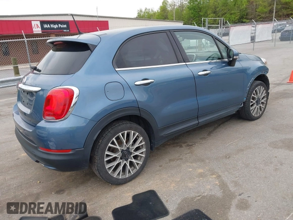 2017 FIAT 500X Lounge with VIN ZFBCFXDB1HP639672, listed as a IAAI auction lot 42033838 with 71,542 mi miles and . Bid and sale history available at DreamBid. Image 4.