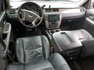 2008 Chevrolet Tahoe 3LT z VIN 1GNFK13038R245346, wystawiony jako Copart lot #87920185 z przebiegiem 180 198 mil mil oraz Szkoda całkowita • Salvage title. Historia ofert i sprzedaży dostępna na DreamBid. Obrazek 8.