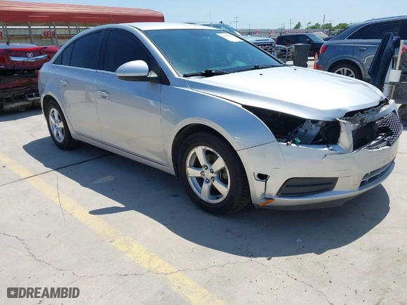 2014 Chevrolet Cruze 1LT with VIN 1G1PC5SB1E7206369, listed as a IAAI auction lot 41981353 with 120,270 mi miles. Bid and sale history available at carsss.com. Image 1.