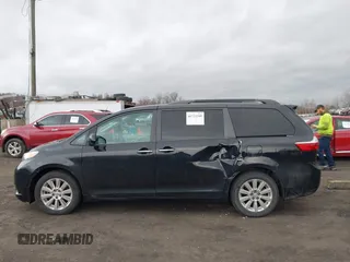 2015 Toyota Sienna Limited with VIN 5TDDK3DC1FS124527, listed as a IAAI auction lot 41723310 with 51,020 mi miles and . Bid and sale history available at DreamBid. Image 14.