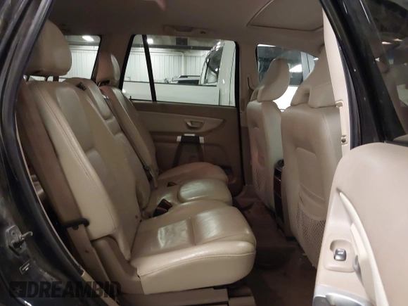 2007 Volvo XC90 I6 with VIN YV4CZ982671353700, listed as a IAAI auction lot 42011095 with 201,566 mi miles and . Bid and sale history available at DreamBid. Image 8.