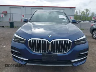 2022 BMW X5 xDrive40i z VIN 5UXCR6C08N9J99866, wystawiony jako IAAI lot #42215532 z przebiegiem 53 484 mil mil oraz . Historia ofert i sprzedaży dostępna na DreamBid. Obrazek 12.