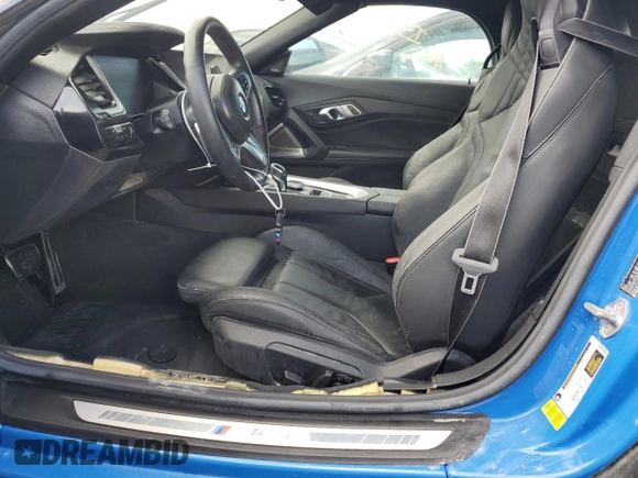 2020 BMW Z4 sDriveM40i z VIN WBAHF9C05LWW40270, wystawiony jako Copart lot #76310654 z przebiegiem Nie podano mil oraz Nie do naprawy • Non repairable. Historia ofert i sprzedaży dostępna na DreamBid. Obrazek 7.