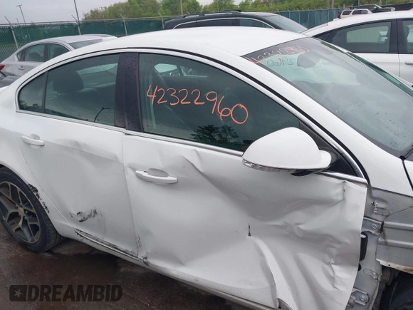 2017 Buick Regal Sport Touring z VIN 2G4GL5EX8H9103530, wystawiony jako IAAI lot #42322960 z przebiegiem 164 508 mil mil oraz . Historia ofert i sprzedaży dostępna na DreamBid. Obrazek 14.
