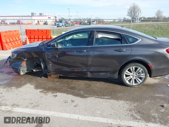2015 Chrysler 200 Limited with VIN 1C3CCCABXFN528411, listed as a IAAI auction lot 41823474 with 53,925 mi miles. Bid and sale history available at carsss.com. Image 14.