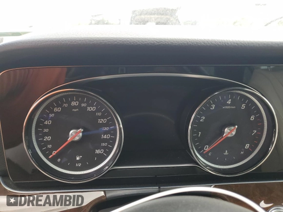 2017 Mercedes-Benz E 300 Luxury with VIN WDDZF4JB0HA010018, listed as a Copart auction lot 61529565 with Not provided miles and Salvage title. Bid and sale history available at DreamBid. Image 9.