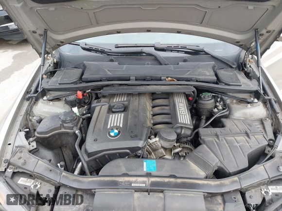 2008 BMW 3 Series 328i with VIN WBAVA33518K053136, listed as a IAAI auction lot 41640409 with 89,506 mi miles and . Bid and sale history available at DreamBid. Image 10.