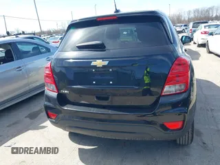 2021 Chevrolet Trax LS z VIN KL7CJKSB8MB303491, wystawiony jako IAAI lot #41803761 z przebiegiem 65 452 mil mil oraz . Historia ofert i sprzedaży dostępna na DreamBid. Obrazek 16.