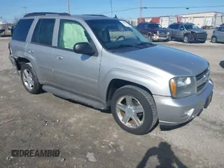 2008 Chevrolet TrailBlazer Fleet w/2FL with VIN 1GNDT13SX82157604, listed as a IAAI auction lot 42050601 with 154,536 mi miles. Bid and sale history available at carsss.com. Image 1.
