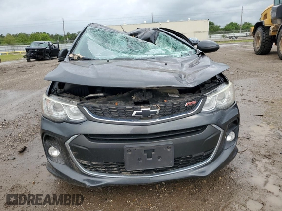 2018 Chevrolet Sonic LT z VIN 1G1JD6SH0J4108152, wystawiony jako Copart lot #55585585 z przebiegiem 42 040 mil mil oraz Szkoda całkowita • Salvage title. Historia ofert i sprzedaży dostępna na DreamBid. Obrazek 5.