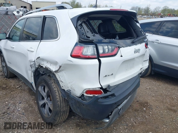 2019 Jeep Cherokee Limited with VIN 1C4PJMDN9KD180308, listed as a IAAI auction lot 42178830 with 164,453 mi miles and . Bid and sale history available at DreamBid. Image 17.