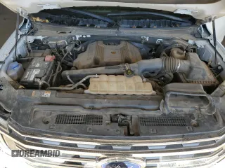 2019 Ford Expedition Max XLT with VIN 1FMJK1JT0KEA29870, listed as a Copart auction lot 57326365 with 92,604 mi miles and Salvage title. Bid and sale history available at DreamBid. Image 12.