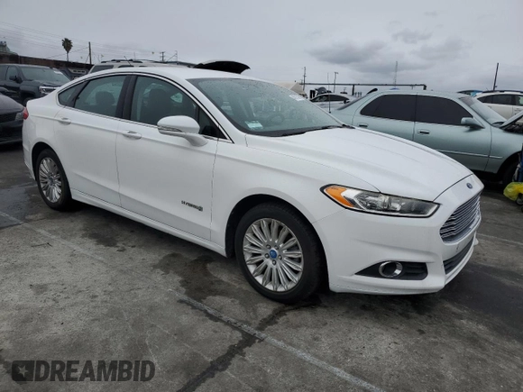 2013 Ford Fusion SE Hybrid with VIN 3FA6P0LU8DR184961, listed as a Copart auction lot 48213875 with 172,188 mi miles and Clean Title. Bid and sale history available at carsss.com. Image 4.