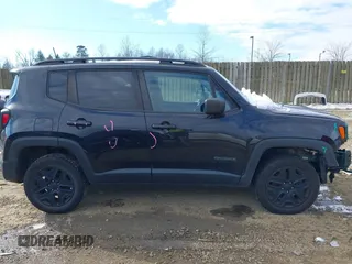 2018 Jeep Renegade Sport with VIN ZACCJBAB4JPH68808, listed as a IAAI auction lot 41319728 with 225,750 mi miles. Bid and sale history available at carsss.com. Image 13.
