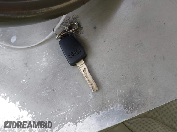 2015 Audi Q7 S line Prestige с VIN WA1DGAFE9FD026968, выставлен на аукционе IAAI как лот 42235342 с пробегом 86 235 миль миль и . История ставок и продаж доступна на DreamBid. Изображение 11.