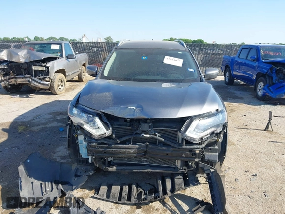 2020 Nissan Rogue SV z VIN KNMAT2MT4LP514652, wystawiony jako IAAI lot #42024037 z przebiegiem 105 653 mil mil oraz . Historia ofert i sprzedaży dostępna na DreamBid. Obrazek 13.