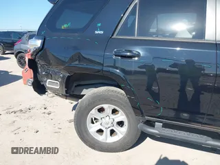 2021 Toyota 4Runner SR5 with VIN JTEEU5JR7M5242390, listed as a IAAI auction lot 42241384 with 43,695 mi miles and . Bid and sale history available at DreamBid. Image 17.