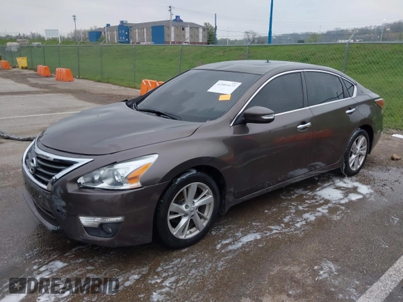 2014 Nissan Altima 2.5 S with VIN 1N4AL3AP9EC188442, listed as a IAAI auction lot 42001673 with 117,255 mi miles. Bid and sale history available at carsss.com. Image 17.
