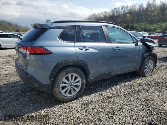 2022 Toyota Corolla Cross LE z VIN 7MUCAAAG1NV019209, wystawiony jako Copart lot #52575315 z przebiegiem 35 338 mil mil oraz Szkoda całkowita • Salvage title. Historia ofert i sprzedaży dostępna na DreamBid. Obrazek 3.