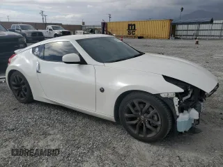 2017 Nissan 370Z z VIN JN1AZ4EH9HM952650, wystawiony jako Copart lot #49354135 z przebiegiem 62 141 mil mil oraz Szkoda całkowita • Salvage title. Historia ofert i sprzedaży dostępna na DreamBid. Obrazek 4.