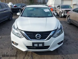 2018 Nissan Altima 2.5 SV with VIN 1N4AL3AP5JC170904, listed as a IAAI auction lot 41621502 with 115,674 mi miles. Bid and sale history available at carsss.com. Image 12.