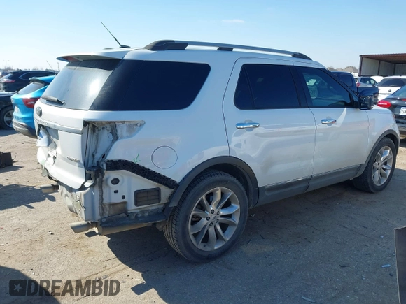 2014 Ford Explorer XLT with VIN 1FM5K7D84EGC20339, listed as a IAAI auction lot 41626166 with 172,956 mi miles and . Bid and sale history available at carsss.com. Image 4.