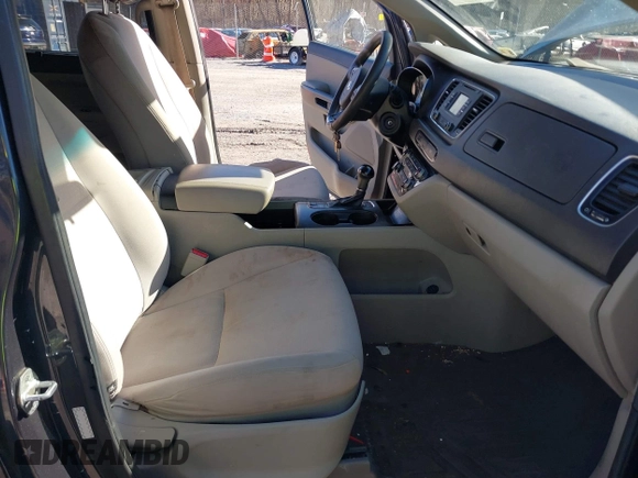 2016 Kia Sedona LX with VIN KNDMB5C17G6083740, listed as a IAAI auction lot 41553959 with 209,536 mi miles. Bid and sale history available at carsss.com. Image 5.