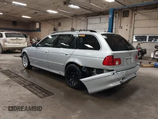 2003 BMW 5 Series 525iT with VIN WBADS33413GD50535, listed as a IAAI auction lot 41405870 with 180,748 mi miles. Bid and sale history available at carsss.com. Image 3.