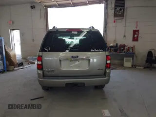 2008 Ford Explorer XLT z VIN 1FMEU73898UB09934, wystawiony jako IAAI lot #42560438 z przebiegiem 106 359 mil mil oraz . Historia ofert i sprzedaży dostępna na DreamBid. Obrazek 16.
