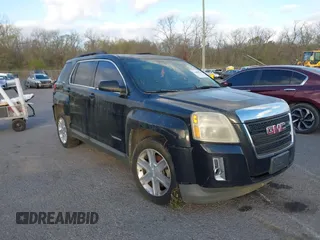 2010 GMC Terrain SLE-2 with VIN 2CTALDEW0A6355912, listed as a IAAI auction lot 41809103 with 233,959 mi miles. Bid and sale history available at carsss.com. Image 1.