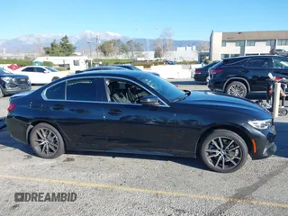 2021 BMW 3 Series 330i with VIN 3MW5R1J08M8B51760, listed as a IAAI auction lot 41605331 with 29,455 mi miles. Bid and sale history available at carsss.com. Image 13.