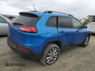 2017 Jeep Cherokee Sport с VIN 1C4PJLAB7HW619264, выставлен на аукционе Copart как лот 54589805 с пробегом 108 004 миль миль и Списание • Salvage title. История ставок и продаж доступна на DreamBid. Изображение 3.