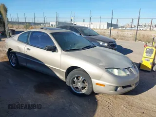 2004 Pontiac Sunfire z VIN 1G2JB12F147336778, wystawiony jako IAAI lot #41837363 z przebiegiem 236 728 mil mil oraz . Historia ofert i sprzedaży dostępna na DreamBid. Obrazek 1.