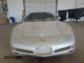 2003 Chevrolet Corvette z VIN 1G1YY22G835112367, wystawiony jako Copart lot #47726375 z przebiegiem Nie podano mil oraz Szkody całkowita. Historia ofert i sprzedaży dostępna na DreamBid. Obrazek 5.