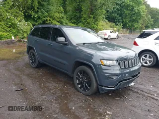 2017 Jeep Grand Cherokee Laredo with VIN 1C4RJFAG1HC750262, listed as a IAAI auction lot 42467740 with 92,110 mi miles and . Bid and sale history available at DreamBid. Image 1.