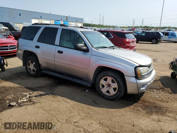 2007 Chevrolet TrailBlazer LS with VIN 1GNDT13S972202384, listed as a Copart auction lot 70833834 with 218,992 mi miles and Salvage Title. Bid and sale history available at DreamBid. Image 4.