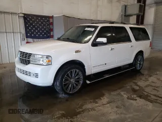 2013 Lincoln Navigator z VIN 5LMJJ3J53DEL05104, wystawiony jako Copart lot #43012225 z przebiegiem 209 829 mil mil oraz Szkoda całkowita • Salvage title. Historia ofert i sprzedaży dostępna na DreamBid. Obrazek 1.