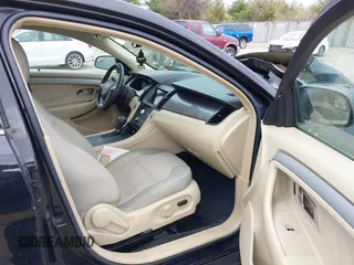 2016 Ford Taurus SEL z VIN 1FAHP2H80GG130887, wystawiony jako IAAI lot #41911575 z przebiegiem 138 469 mil mil oraz . Historia ofert i sprzedaży dostępna na DreamBid. Obrazek 5.