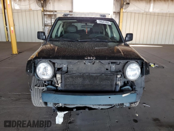 2010 Jeep Patriot Latitude z VIN 1J4NT1GA5AD624561, wystawiony jako Copart lot #78547494 z przebiegiem 172 897 mil mil oraz Szkoda całkowita • Salvage title. Historia ofert i sprzedaży dostępna na DreamBid. Obrazek 5.