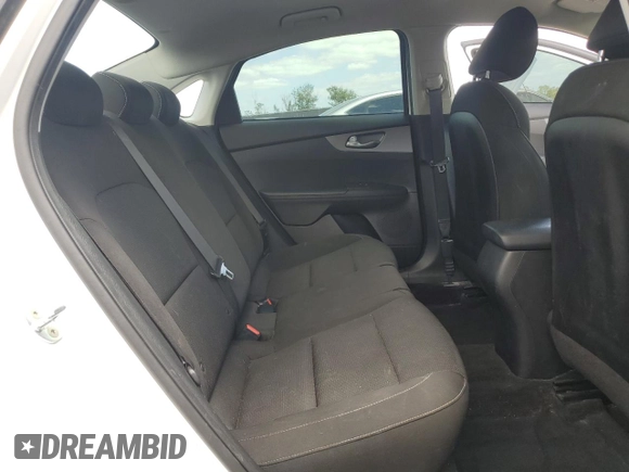 2021 Kia Forte FE с VIN 3KPF24AD0ME362078, выставлен на аукционе Copart как лот 53962395 с пробегом 74 665 миль миль и Списание • Salvage title. История ставок и продаж доступна на DreamBid. Изображение 10.