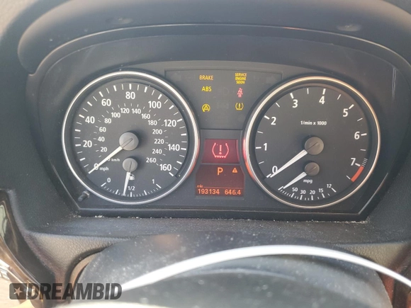 2006 BMW 3 Series 325xi z VIN WBAVD13596KV06590, wystawiony jako Copart lot #52387105 z przebiegiem 193 134 mil mil oraz Szkoda całkowita • Salvage title. Historia ofert i sprzedaży dostępna na DreamBid. Obrazek 9.