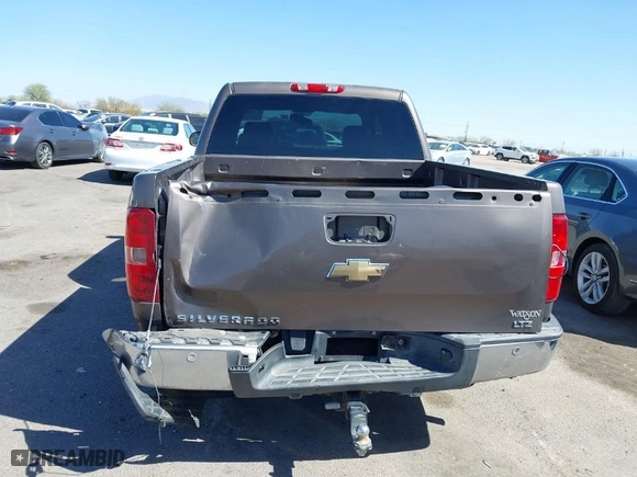 2008 Chevrolet Silverado 1500 LT w/1LT with VIN 2GCEK13M381107774, listed as a IAAI auction lot 41718057 with 167,336 mi miles. Bid and sale history available at carsss.com. Image 17.